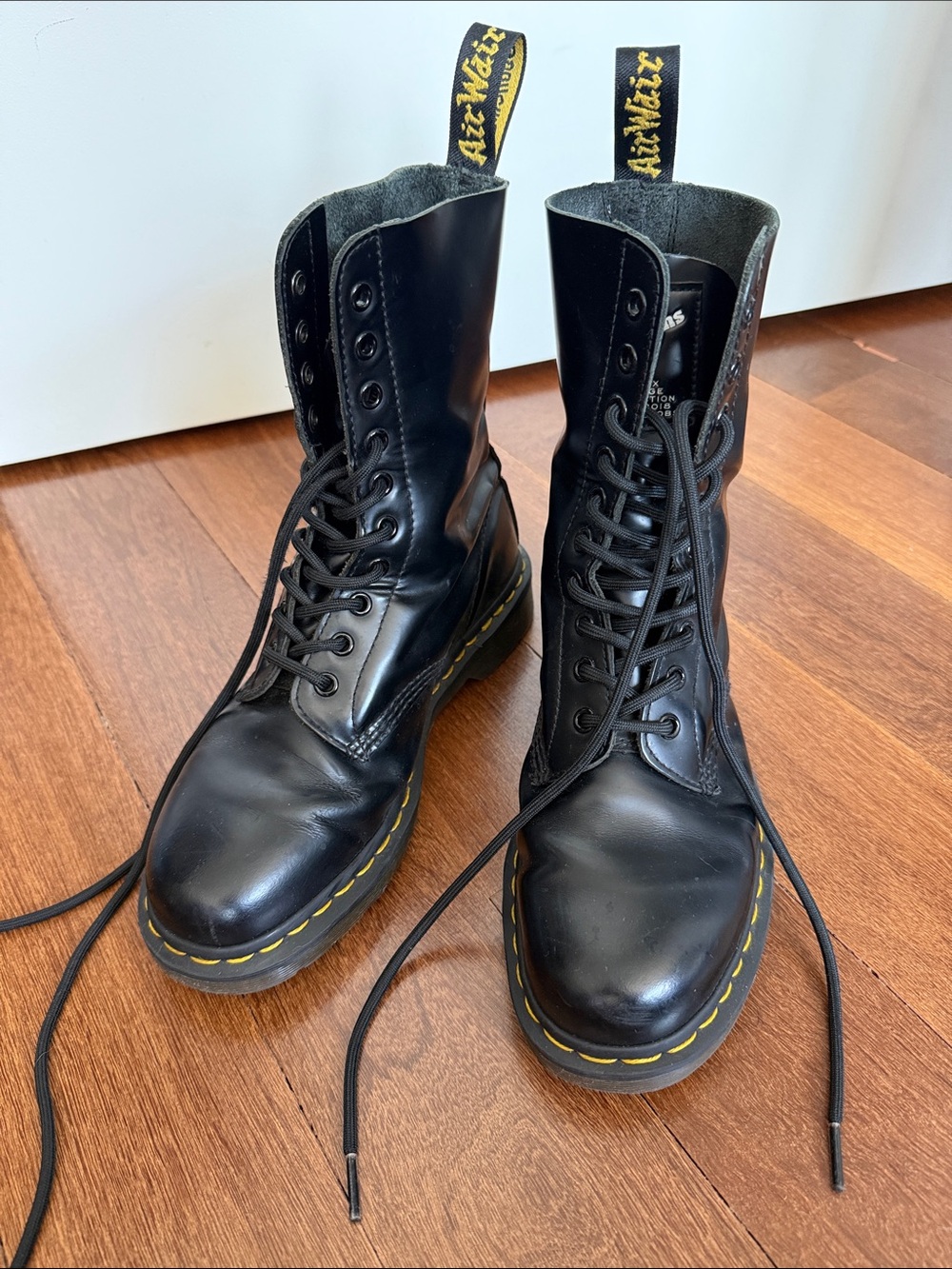 Dr. Martens x Marc Jacobs Glossy Black Leather Lace-Up Boots